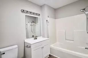 3005 Caldwell Ct, Greenville, NC 27834 - Photo 6