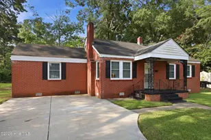 937 Redgate Ave, Rocky Mount, NC 27801 - Photo 2