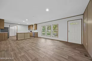 560 Lanier Ave, Rocky Point, NC 28457 - Photo 6