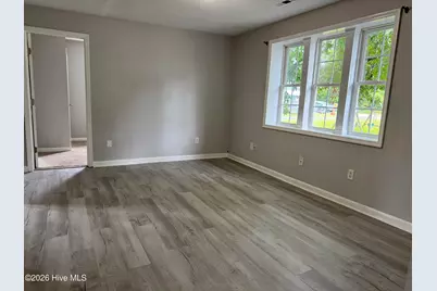 2201 Chestnut Avenue, New Bern, NC 28562 - Photo 2