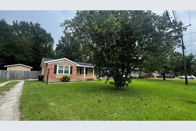 112 Shamrock Drive, Jacksonville, NC 28540 - Photo 2