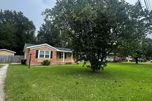 112 Shamrock Dr, Jacksonville, NC 28540 - Photo 2
