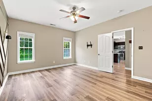302 Squire Ct, Maple Hill, NC 28454 - Photo 18