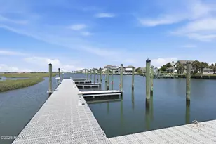 602 W Fort Macon Rd, Atlantic Beach, NC 28512 - Photo 14