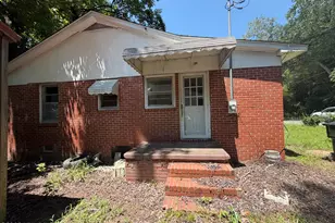 1205 Cedar Ln, Kinston, NC 28501 - Photo 2