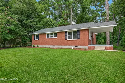 127 Kitt Drive, Jacksonville, NC 28540 - Photo 2