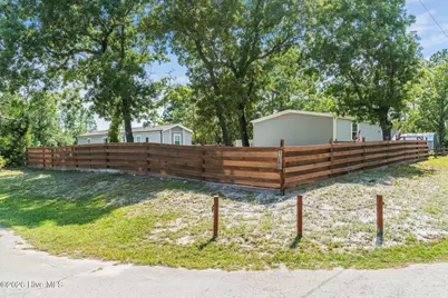1060 Poplar Road, Southport, NC 28461 - Photo 2