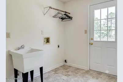 2705 1 Iron Street, Morehead City, NC 28557 - Photo 6