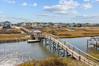 123 NE 15th Street, Oak Island, NC 28465 - Photo 16