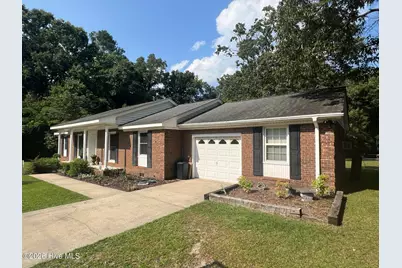 197 Hillcrest Drive, Elizabethtown, NC 28337 - Photo 4