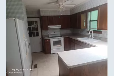 1609 Munroe Lane, Goldsboro, NC 27534 - Photo 2