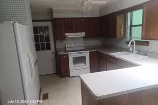 1609 Munroe Ln, Goldsboro, NC 27534 - Photo 2