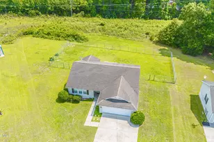253 Farmstead Ct, Rockingham, NC 28379 - Photo 2