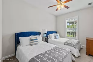 127 Eastview Dr, Emerald Isle, NC 28594 - Photo 22