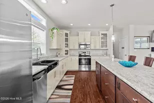 127 Eastview Dr, Emerald Isle, NC 28594 - Photo 14