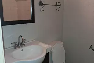 1409 Rhem St, Kinston, NC 28501 - Photo 6