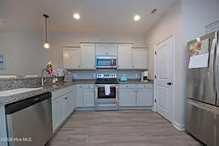7 Catalina Cir, Swansboro, NC 28584 - Photo 12