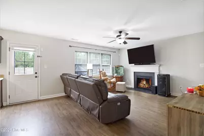 508 Maggies Court, Jacksonville, NC 28540 - Photo 8