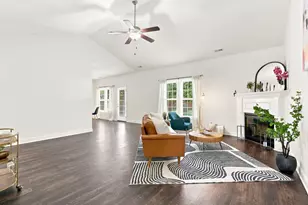 815 Tuscarora Trl, Jacksonville, NC 28546 - Photo 8