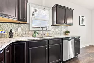 815 Tuscarora Trl, Jacksonville, NC 28546 - Photo 10