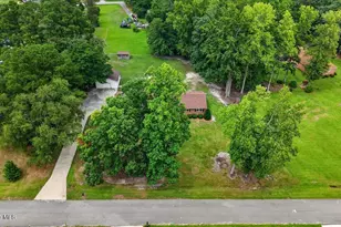2444 Creekside Rd, Kinston, NC 28504 - Photo 14