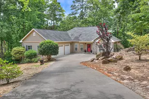 207 Rolland Pl, McCormick, SC 29835 - Photo 2