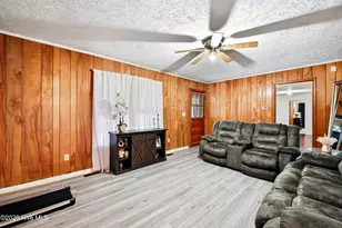 509 E 1st Ave, Chadbourn, NC 28431 - Photo 8