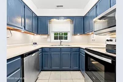 110 Palace Circle, Jacksonville, NC 28546 - Photo 6