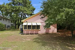2035 Smithfield St, Kill Devil Hills, NC 27948 - Photo 2