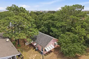 2035 Smithfield St, Kill Devil Hills, NC 27948 - Photo 4