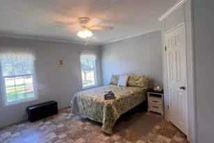204 Diamond City Dr, Harkers Island, NC 28531 - Photo 4