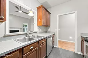 127 Bayshore Dr, Sneads Ferry, NC 28460 - Photo 12