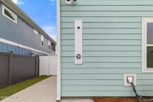 320 Goldsboro Ave, Carolina Beach, NC 28428 - Photo 38