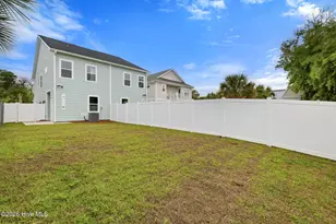 320 Goldsboro Ave, Carolina Beach, NC 28428 - Photo 36