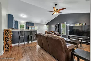 410 Jasmine Ln, Jacksonville, NC 28546 - Photo 6