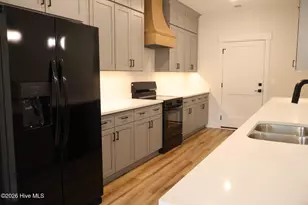 695 Stone Ridge Rd SW, Supply, NC 28462 - Photo 6