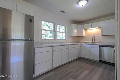 15 Oxford Drive, Jacksonville, NC 28546 - Photo 8