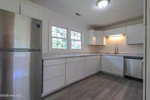 15 Oxford Dr, Jacksonville, NC 28546 - Photo 8
