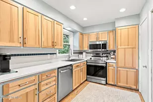 22 Pine Lake Dr, Whispering Pines, NC 28327 - Photo 6