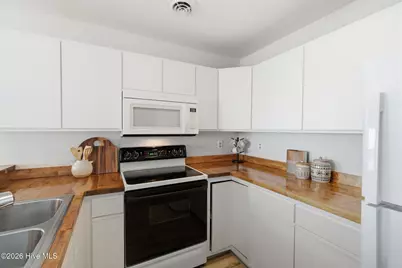 1202 Carolina Beach Avenue N #Apt 3, Carolina Beach, NC 28428 - Photo 18