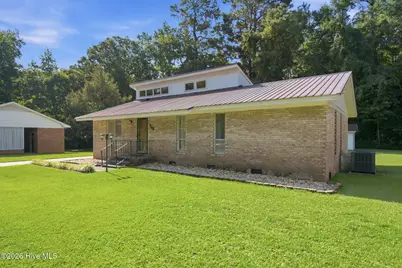 713 Pinewood Drive, Whiteville, NC 28472 - Photo 2