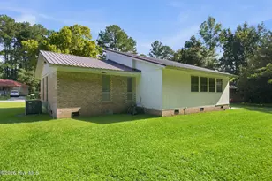 713 Pinewood Dr, Whiteville, NC 28472 - Photo 36