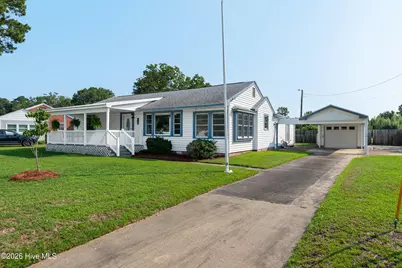 706 E Country Club Drive, Tarboro, NC 27886 - Photo 2