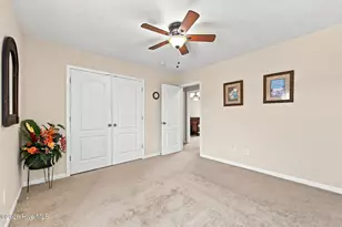 512 Louvre Ln, Jacksonville, NC 28546 - Photo 36