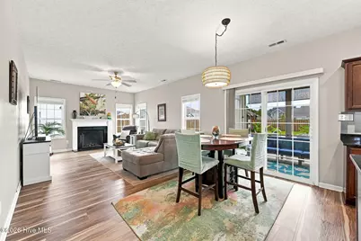 512 Louvre Lane, Jacksonville, NC 28546 - Photo 20