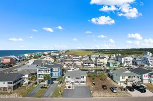 107 Lions Paw St, Holden Beach, NC 28462 - Photo 4