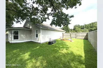 633 Foxfire Circle, Jacksonville, NC 28546 - Photo 46