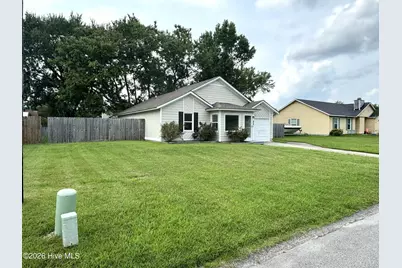 633 Foxfire Circle, Jacksonville, NC 28546 - Photo 4