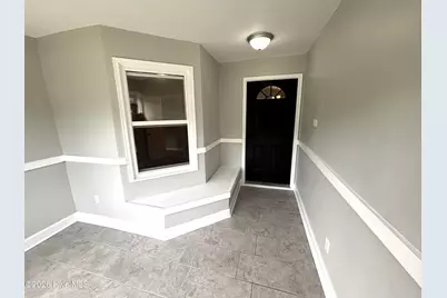 633 Foxfire Circle, Jacksonville, NC 28546 - Photo 6