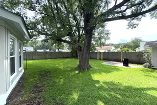 633 Foxfire Cir, Jacksonville, NC 28546 - Photo 40